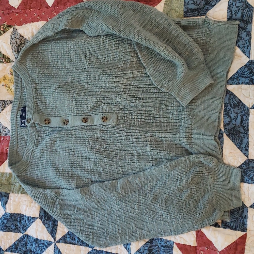 Sage green boxy cropped light sweater